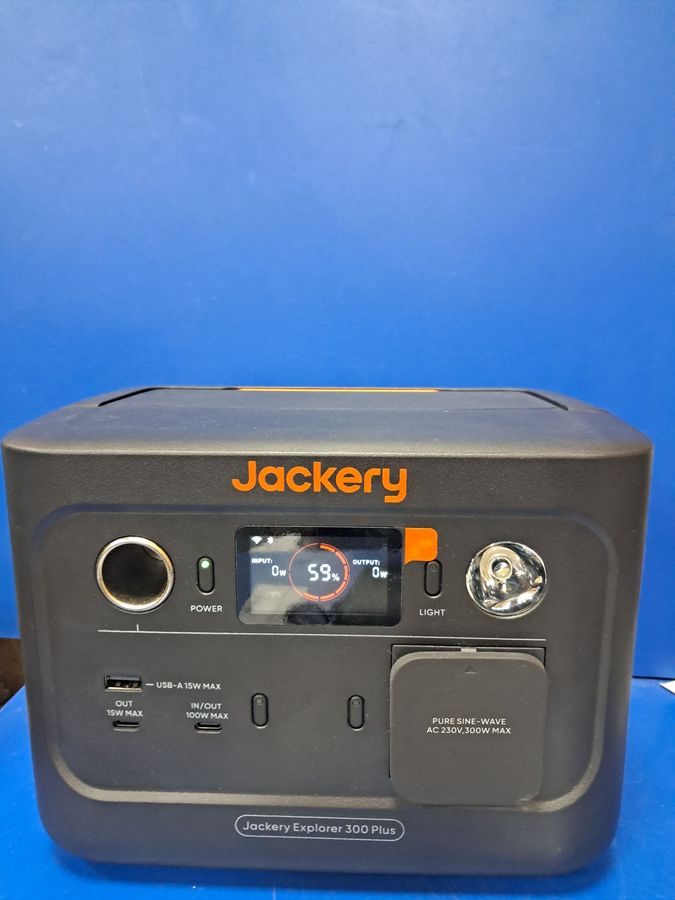 Jackery explorer 300 plus