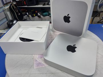 01-200600510: Apple mac mini a2686 mmfj3 m2/8core/ram 8gb/ssd256gb