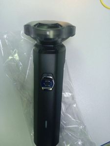 01-200570005: Shaver 105105