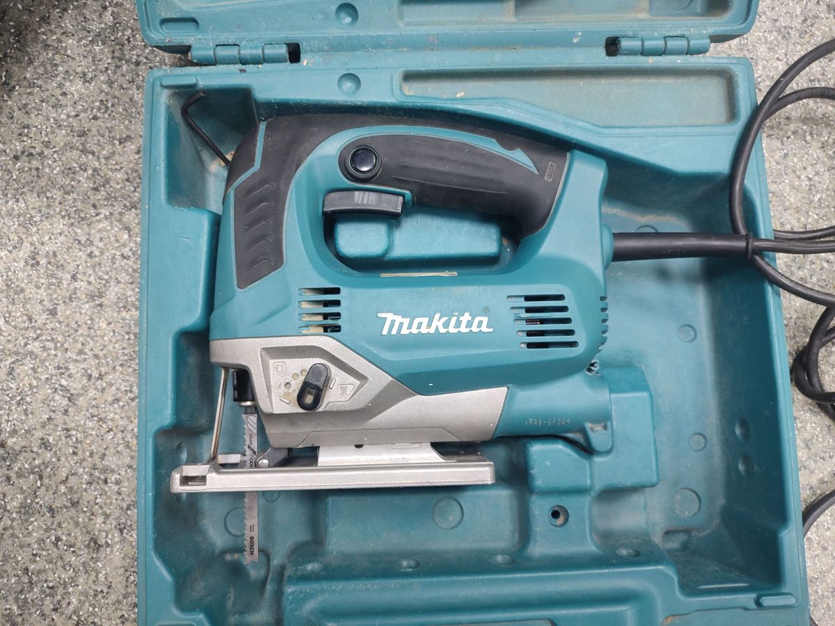 Makita jv0600k