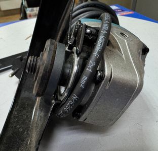 01-200635267: Makita 9558hn