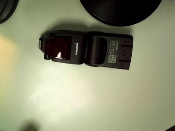 01-200759211: Yongnuo yn-685