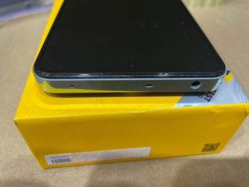 Б/в Мобільний телефон Realme 12+ 5g 8/256gb 01-200801597