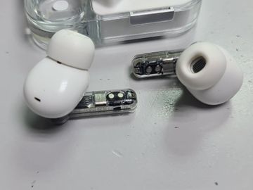 Б/у Наушники Nothing ear 2 01-200830228