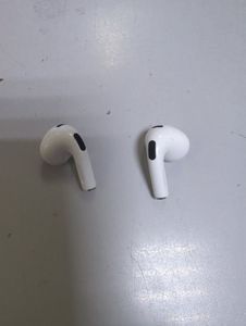 Б/в Навушники Apple airpods 3rd generation 01-200852028