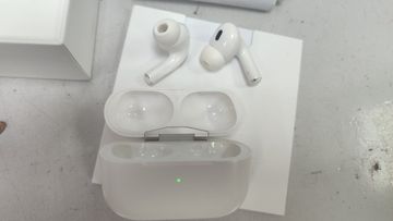 Б/в Навушники Apple airpods pro 2nd generation magsafe 01-200855074