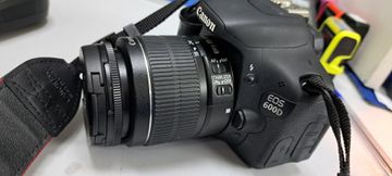 Б/у Фотоаппарат Canon eos 600d + ef-s 18-55mm 1:3.5-5.6 is ii 01-200872774