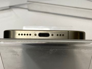 Б/у Мобильный телефон Apple iphone 15 pro 512gb 01-200888844