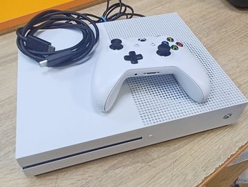 Б/в Ігрова приставка Microsoft xbox one s 500gb 01-200890250