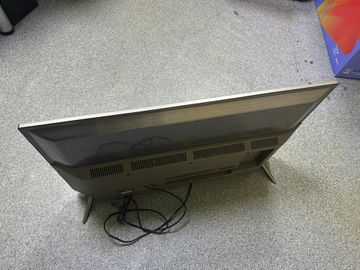 Б/в Телевізор Kivi 32hr50gu 01-200887300