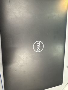 Б/в Ноутбук Dell 15/core i7 9850h ddr4/16gb ddr4/hdd *відсутній/ssd 256 gb/*інтегрована 01-200902487