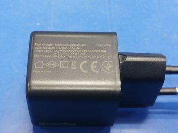 Б/у Зарядный блок Colorway gan mini 25w pd port pps usb-c black (cw-chs052pd-bk) 01-200907585