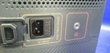 Б/в Зарядна станція Bluetti ac70p 01-200910346