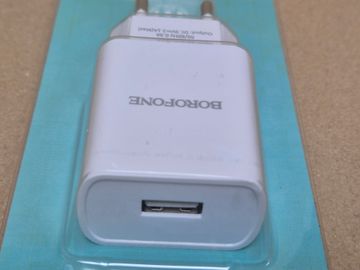 Б/у Сетевое зарядное устройство Borofone ba20a 16-000276440