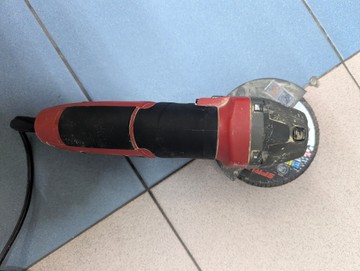 Б/у Угловая шлифмашина Einhell tc-ag 125/850 01-200925337