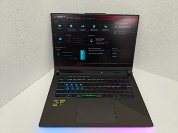 Б/в Ноутбук Asus 16/ryzen 9 9955hx ddr5/16gb ddr5/ssd 1000 gb/rtx 5060 8gb 01-200927565