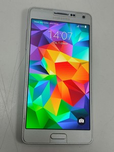 Б/в Мобільний телефон Samsung a500h galaxy a5 16gb 01-200939953