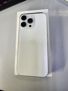 Б/в Мобільний телефон Apple iphone 16 pro max 512gb 01-200962051