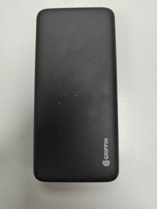 Б/в Повербанк Griffin 20000mah gp-149-blk 01-200962440