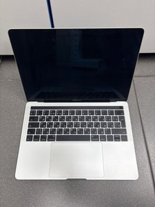 Б/в Ноутбук Apple a1706 macbook pro 13,3"/ core i5 3.1ghz /ram 8gb /ssd 512gb/ gpu intel iris plus 650 1536mb 01-201021512