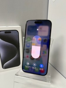 Б/в Мобільний телефон Apple iphone 15 pro 128gb 01-201024119