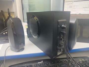 Б/в Акустика Logitech s-220 01-201048344