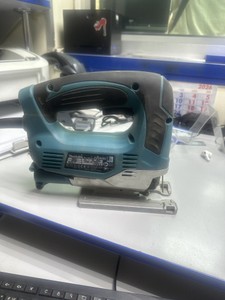 Б/у Электролобзик Makita jv0600 01-201063653