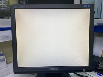 Б/в Монітор Samsung syncmaster 931bf 01-201096742
