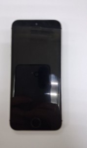 Б/в Мобільний телефон Apple iphone se 2020 64gb 01-201117103