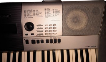 Б/в Синтезатор Yamaha psr-e413 01-201060882