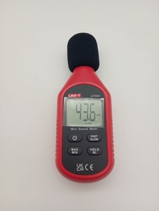 Uni-T ut353