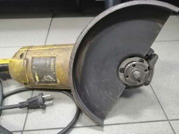 Б/у Угловая шлифмашина Dewalt dwe492 01-201153540