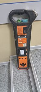 01-200500364:  cable avoiding tool