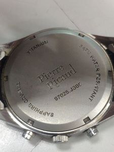 01-200507928: Pierre Ricaud 97025 js05