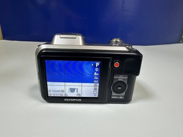 01-200578302: Olympus sp-600uz