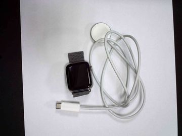 Б/в Смарт-годинник Apple watch series 6 gps + cellular 40mm s. steel case w. milanese l 01-200599240