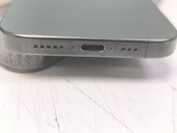 01-200612119: Apple iphone 15 pro 256gb