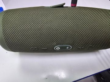 01-200743915: Jbl charge 5