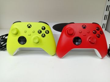 01-200772990: Microsoft xbox series s 512gb