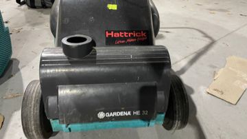 01-200738473: Hattrick gardena he32