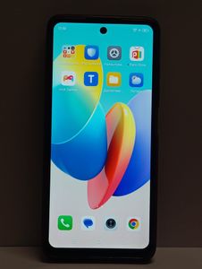 Б/у Мобильний телефон Tecno spark go 2024 3/64gb 01-200799990