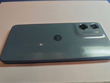 Б/в Мобільний телефон Motorola moto e15 2/64gb 01-200810316