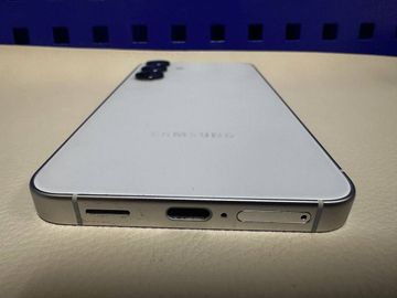 Б/в Мобільний телефон Samsung galaxy s24 sm-s9210 12/256gb 01-200815894