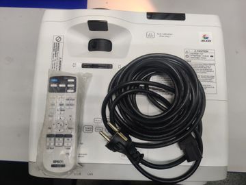 Б/у Проектор Epson eb-536wi 01-200833379