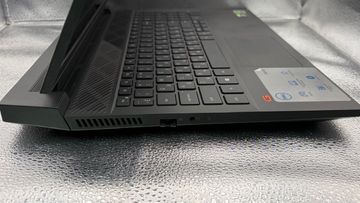 Б/у Ноутбук Dell 15/core i5-10200h ddr4/8gb ddr4/ssd 512 gb/geforce rtx3050 4gb 01-200820537