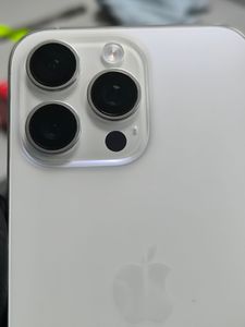 Б/в Мобільний телефон Apple iphone 15 pro max 256gb 01-200804178