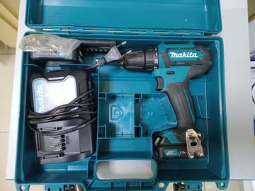 Б/в Шурупокрут Makita df333d 2акб 1.5ah зп 01-200862110