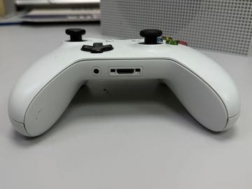Б/в Ігрова приставка Microsoft xbox one s 1tb 01-200876756