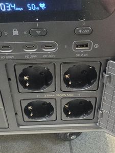 Б/у Зарядная станция Zendure superbase v6400 3800вт ups semi-solid gridflow wifi/bt 01-200880494