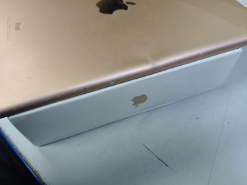 Б/в Планшет Apple ipad 6 gen 2018 32gb wi-fi 01-200893054